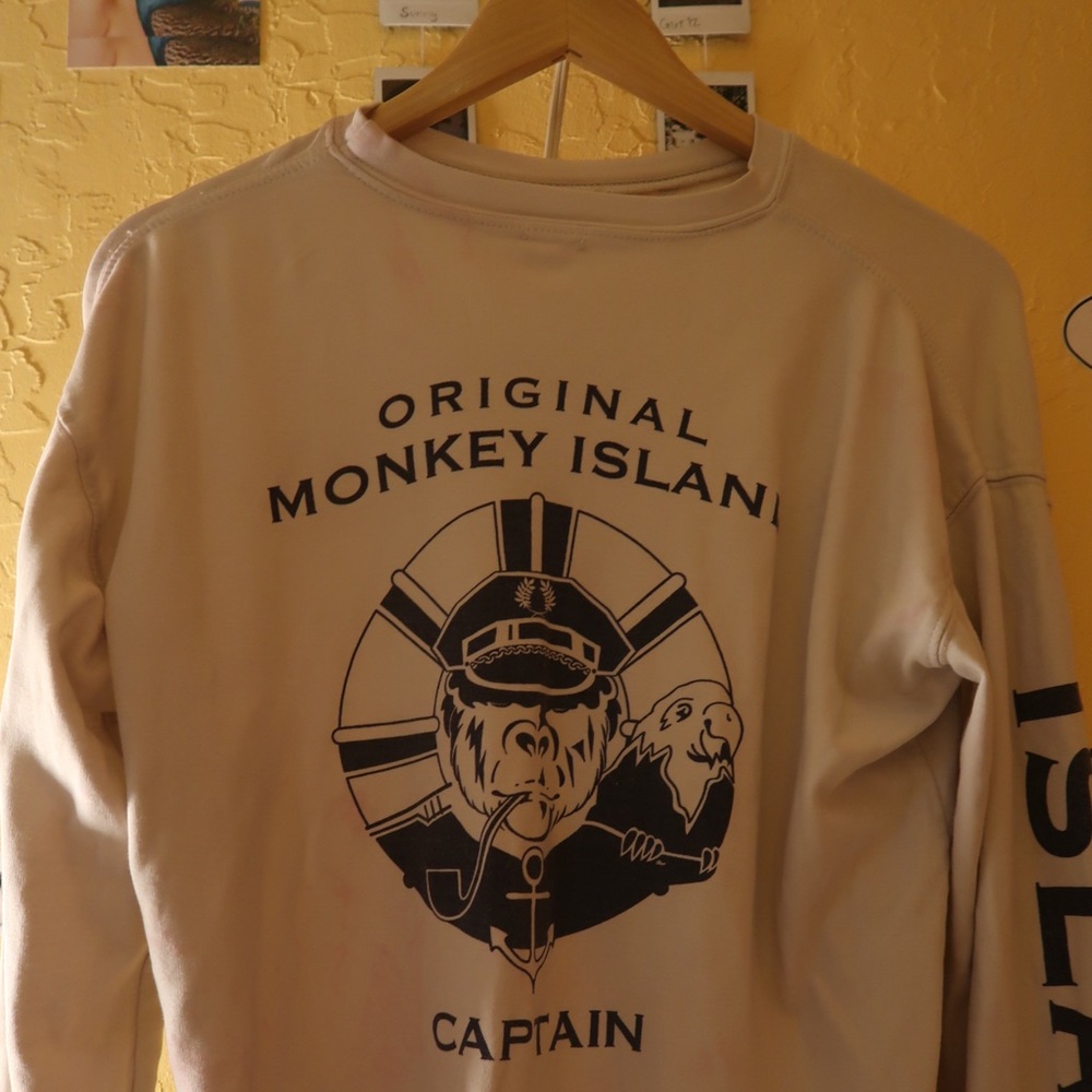 Brandy Melville monkey island longsleeve